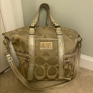 COACH POPPY SPOTLIGHT GOLD BAG